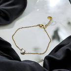 Armbånd i stål med hjerte i zirkon