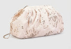 Chloé Millaut - Håndholdt sort clutch i stof prydet med blomsterprint og palietter