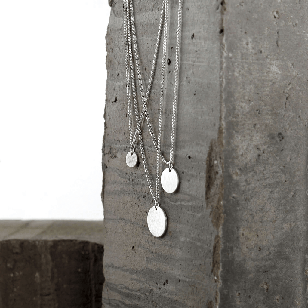 Theia Triple Dot halskæde Silver Plating