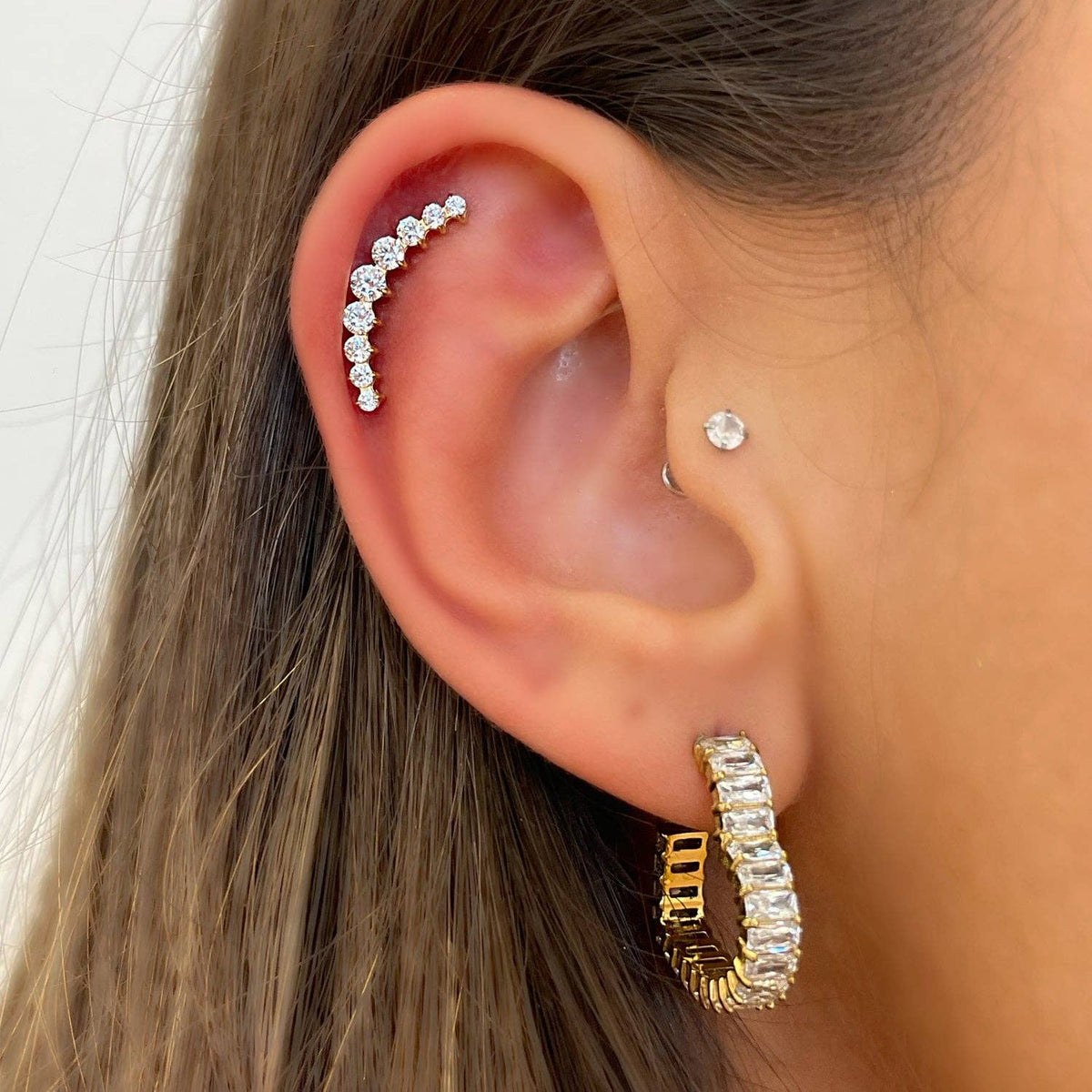 Bright Bow piercing i titanium: Guld / 6mm