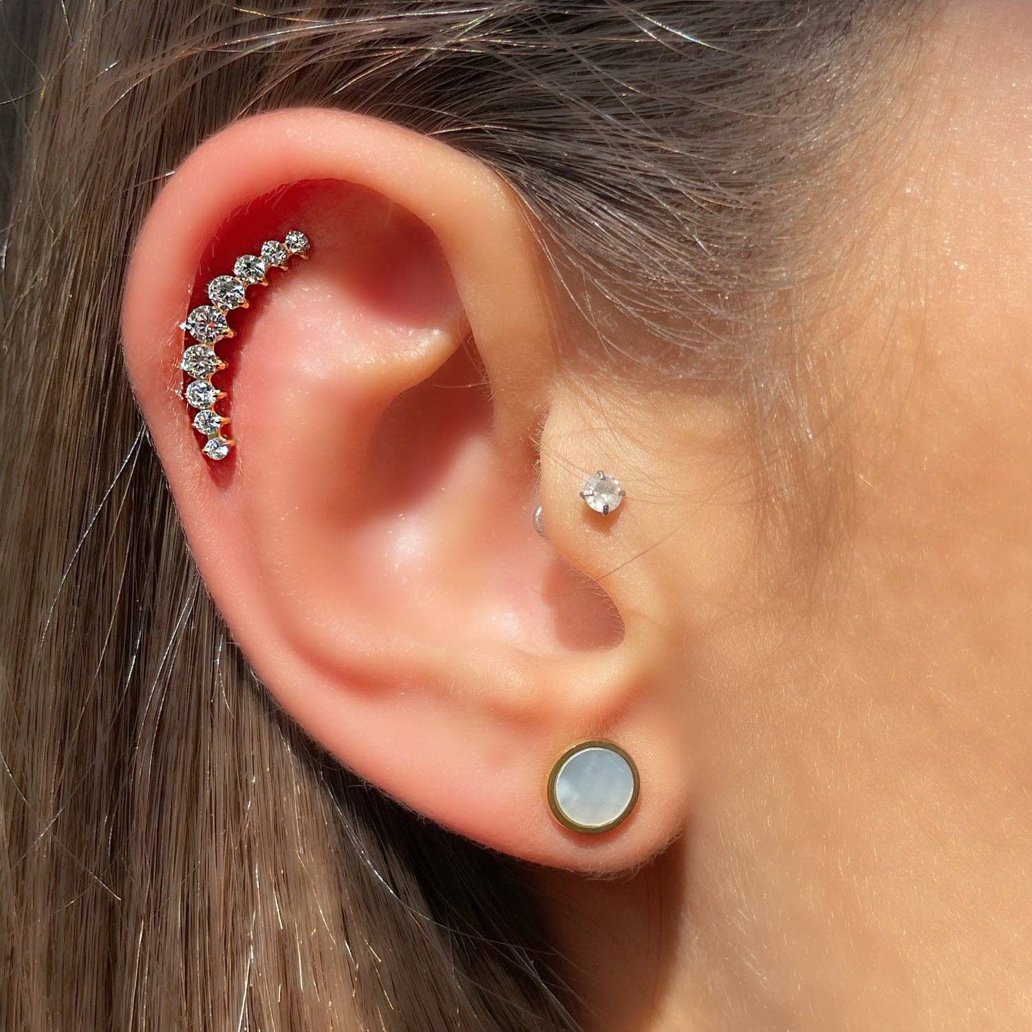 Bright Bow piercing i titanium: Guld / 6mm